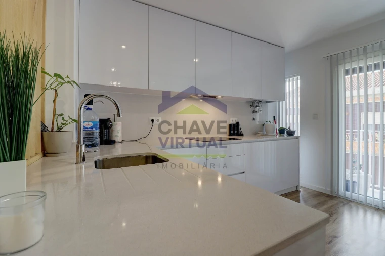 Apartamento T3 para Venda em Bombarral e Vale Covo Foto 12