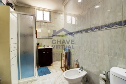 Moradia T4 para Venda em Cadaval e Pêro Moniz