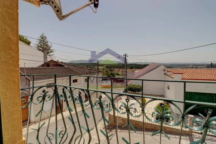 Moradia T4 para Venda em Cadaval e Pêro Moniz Foto 14