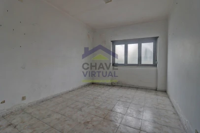 Moradia T4 para Venda em Bombarral e Vale Covo