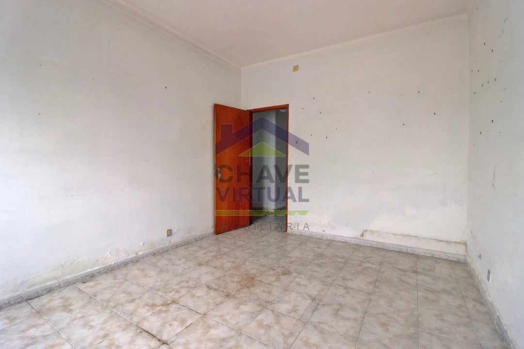Moradia T4 para Venda em Bombarral e Vale Covo Foto 6