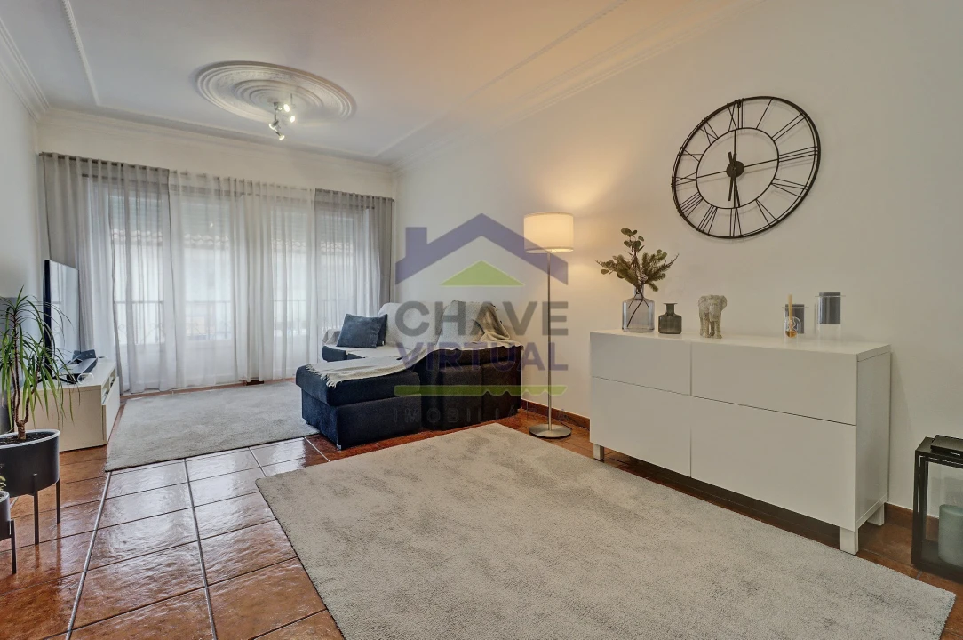 Apartamento T2 para Venda em Reguengo Grande Foto 3