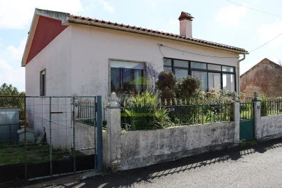 Moradia T2 para Venda em Bombarral e Vale Covo