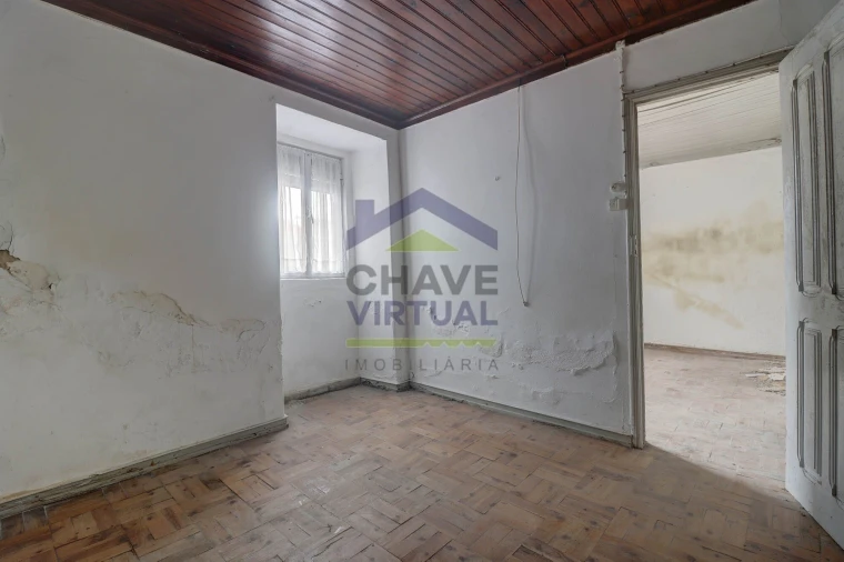 Moradia T2 para Venda em Roliça Foto 5