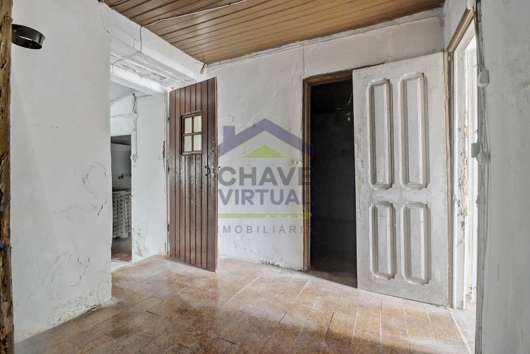 Moradia T2 para Venda em Roliça Foto 9