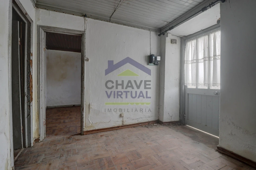 Moradia T2 para Venda em Roliça Foto 4