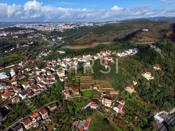 Terreno para Venda em Ceira