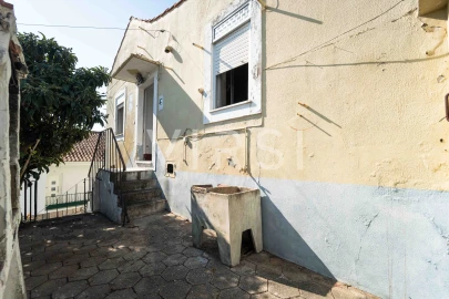 Moradia T5 para Venda em São Martinho do Bispo e Ribeira de Frades