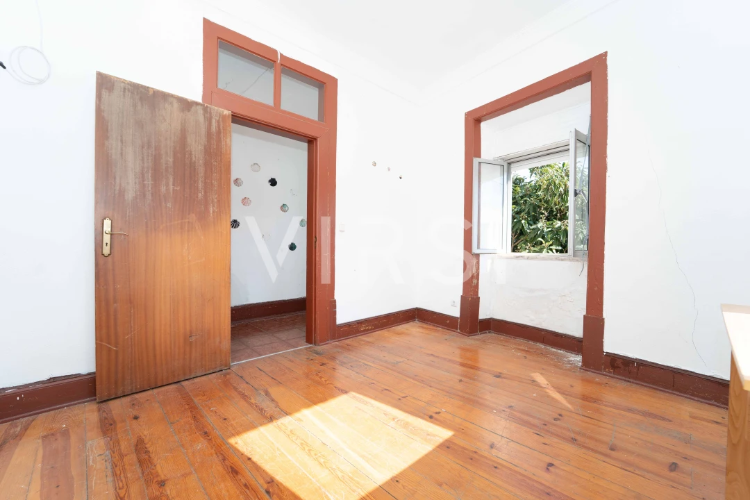 Moradia T5 para Venda em São Martinho do Bispo e Ribeira de Frades Foto 8