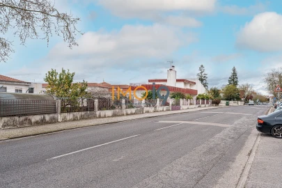 Moradia T5 para Venda em Fatima