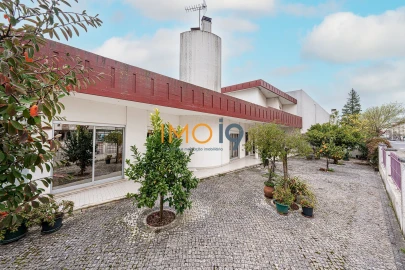 Moradia T5 para Venda em Fatima