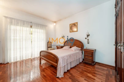 Moradia T5 para Venda em Fatima