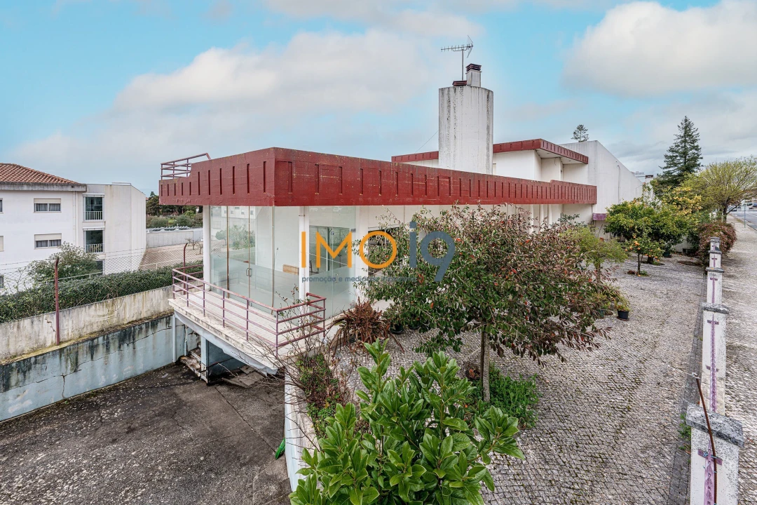 Moradia T5 para Venda em Fatima Foto 5