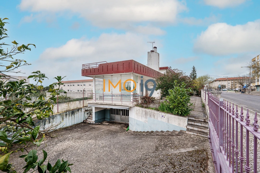 Moradia T5 para Venda em Fatima Foto 6