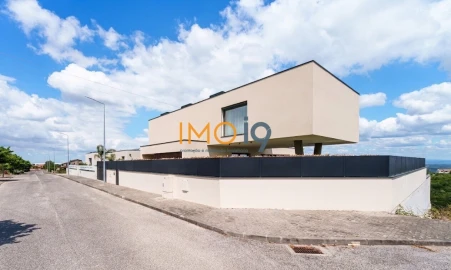 Moradia T3 para Venda em Fatima
