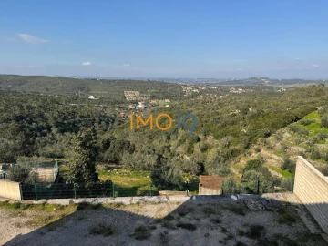 Moradia T4 para Venda em Fatima