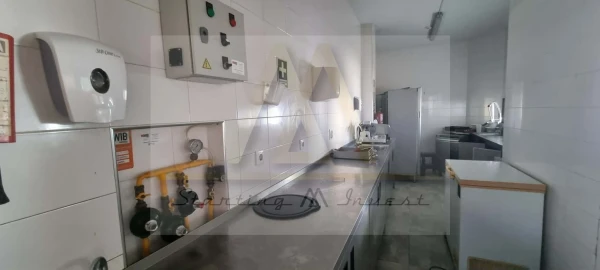 Loja para Arrendamento em Aver-O-Mar, Amorim e Terroso