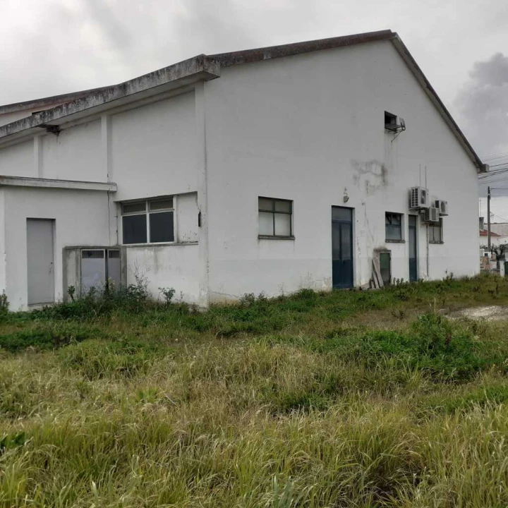 Armazém para Venda em Alcanhões Foto 4