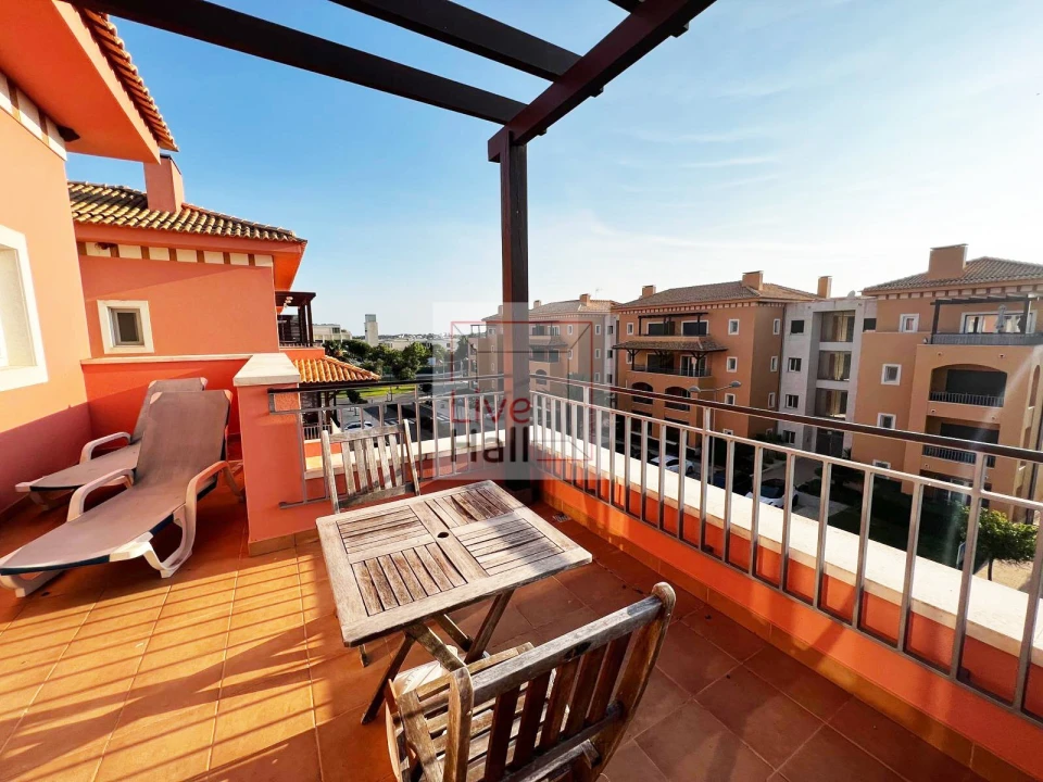 Apartamento T2 para Arrendamento férias em Quarteira Foto 15