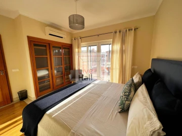 Apartamento T2 para Arrendamento férias em Quarteira