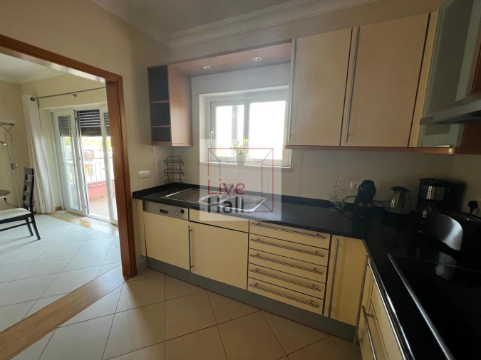 Apartamento T2 para Arrendamento férias em Quarteira Foto 3