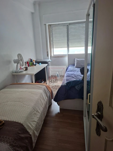 Apartamento T2 para Venda em Póvoa de Santo Adrião e Olival Basto