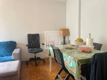 Apartamento T2 para Venda em Póvoa de Santo Adrião e Olival Basto