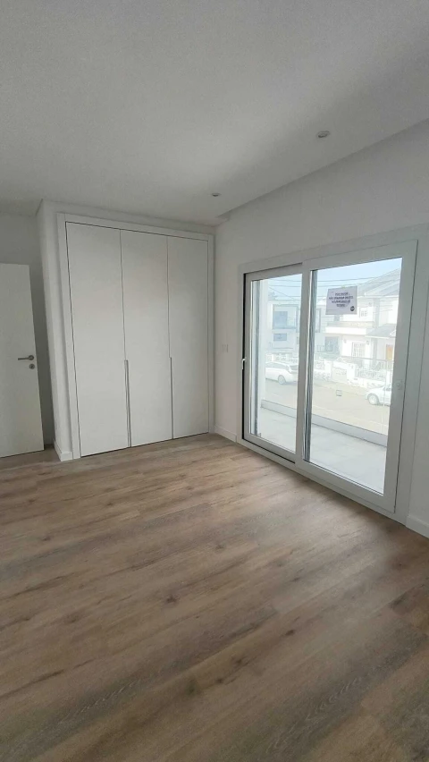 Moradia T4 para Venda em Corroios