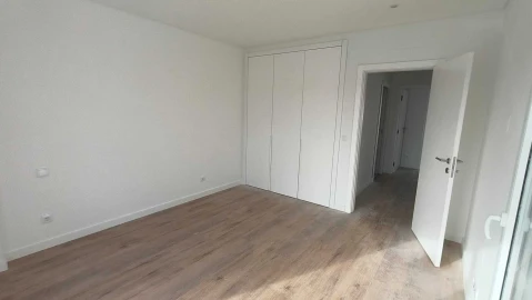 Moradia T4 para Venda em Corroios