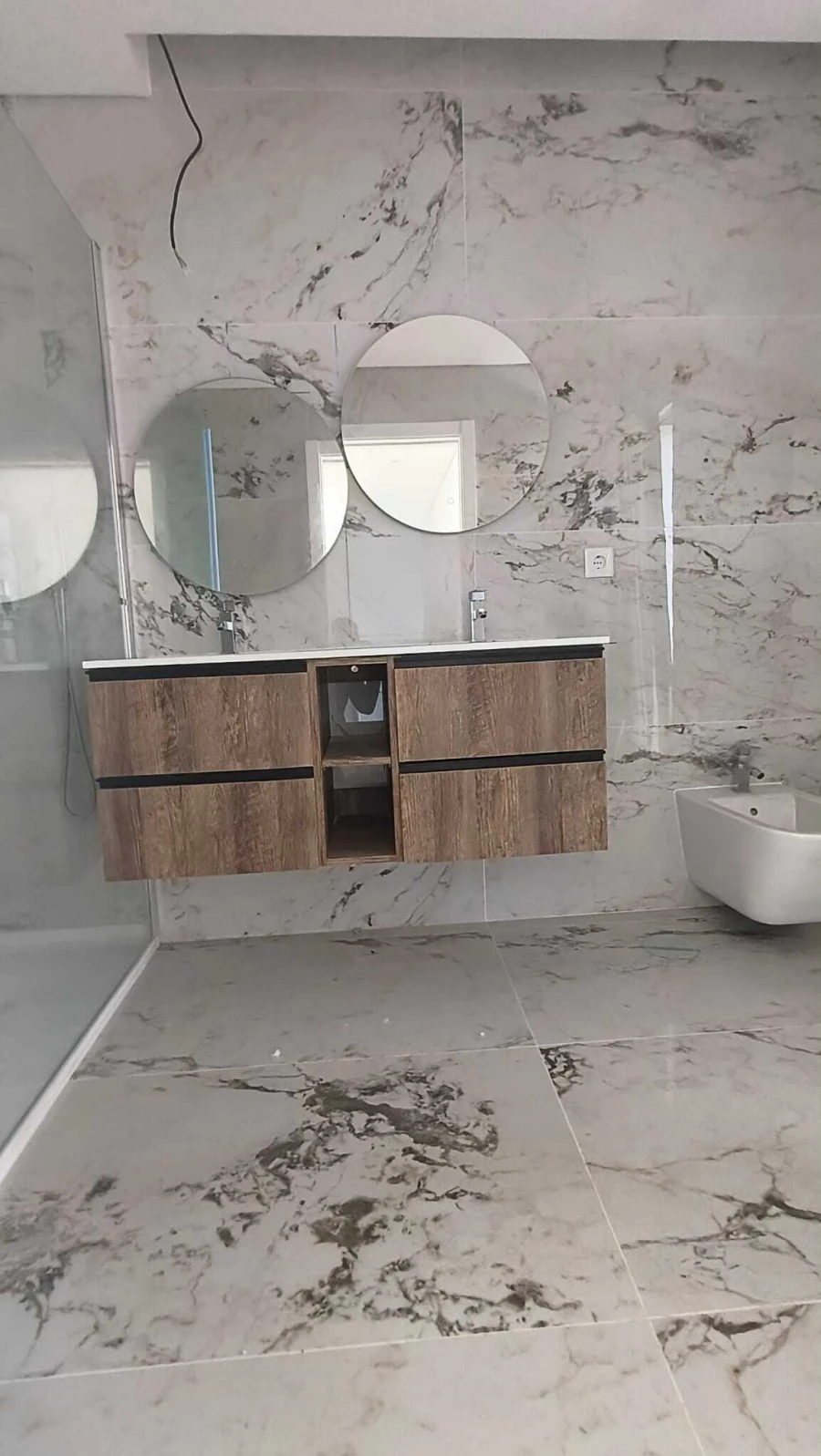 Moradia T4 para Venda em Corroios Foto 20