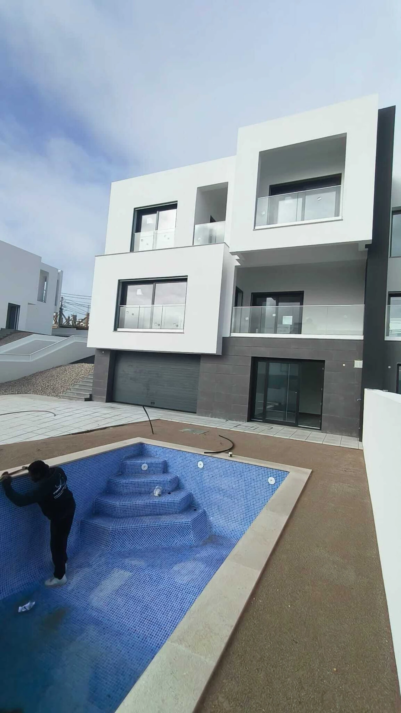 Moradia T4 para Venda em Corroios Foto 9