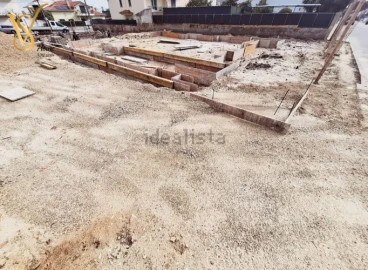 Moradia T4 para Venda em Fernao Ferro