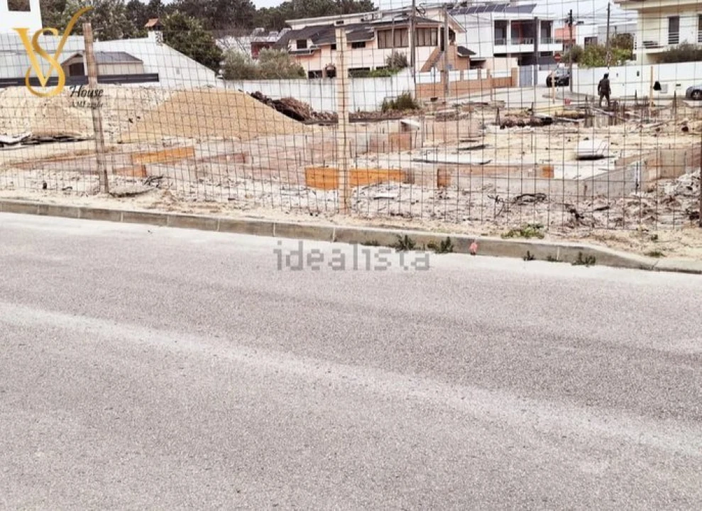 Moradia T4 para Venda em Fernao Ferro Foto 12