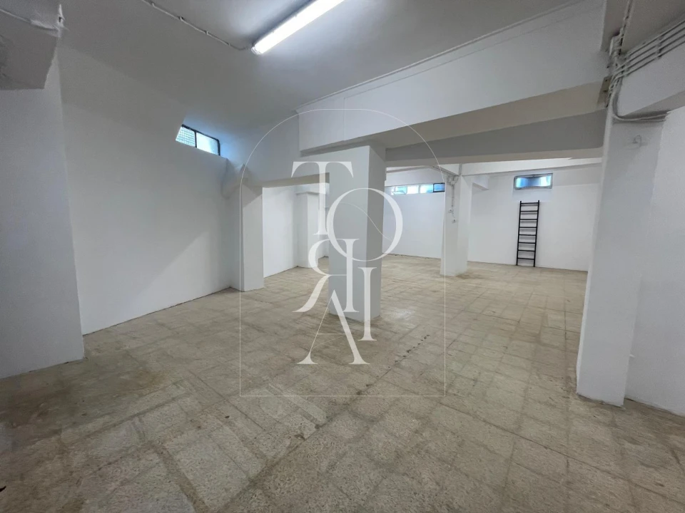 Armazém para Arrendamento em Algés, Linda-A-Velha e Cruz Quebrada-Dafundo Foto 2