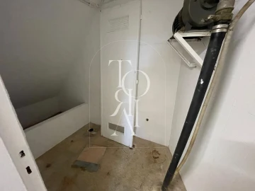 Armazém para Arrendamento em Algés, Linda-A-Velha e Cruz Quebrada-Dafundo