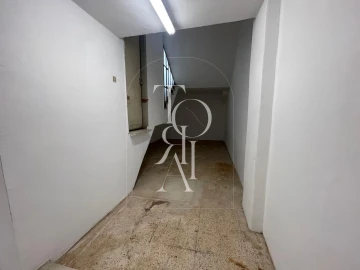 Armazém para Arrendamento em Algés, Linda-A-Velha e Cruz Quebrada-Dafundo