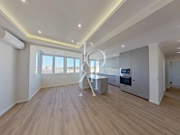 Apartamento T3 para Venda em Carnaxide e Queijas