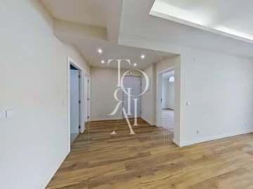 Moradia T2 para Venda em Carnaxide e Queijas