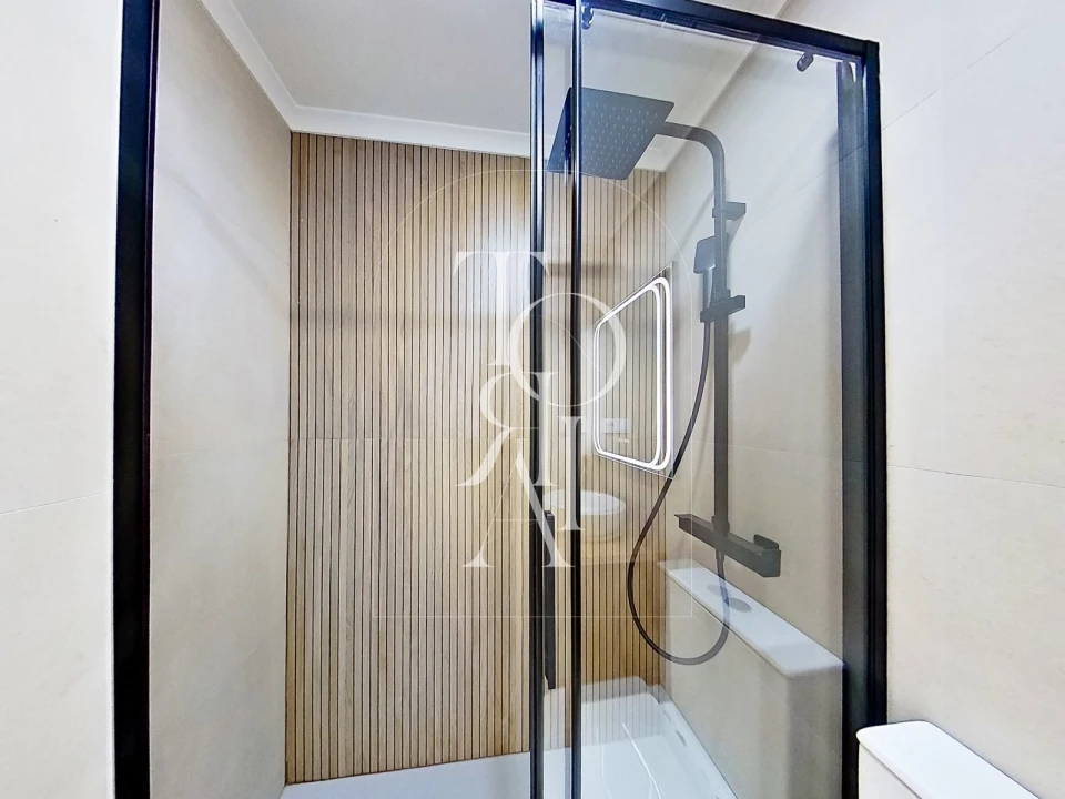 Moradia T2 para Venda em Carnaxide e Queijas Foto 17