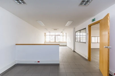 Prédio para Venda em Marrazes e Barosa