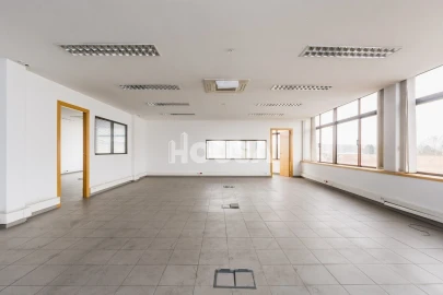 Prédio para Venda em Marrazes e Barosa