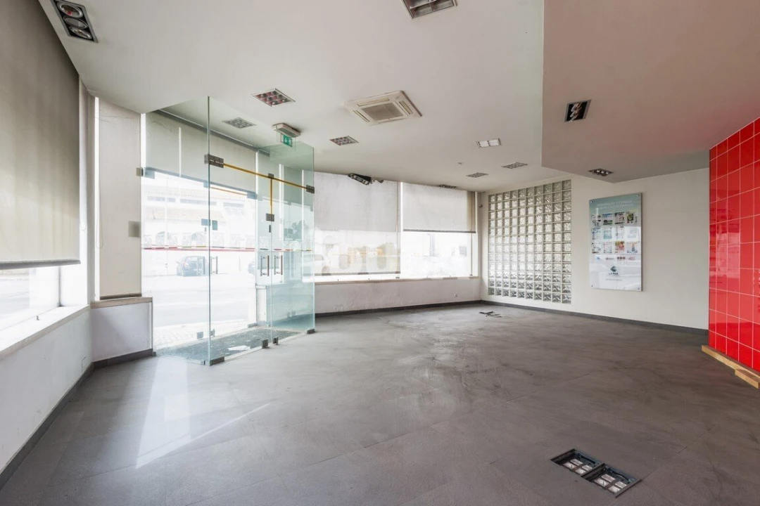 Prédio para Venda em Marrazes e Barosa Foto 2