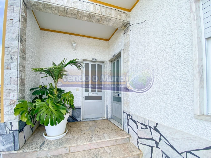 Moradia T3 para Venda em Glória do Ribatejo e Granho Foto 2