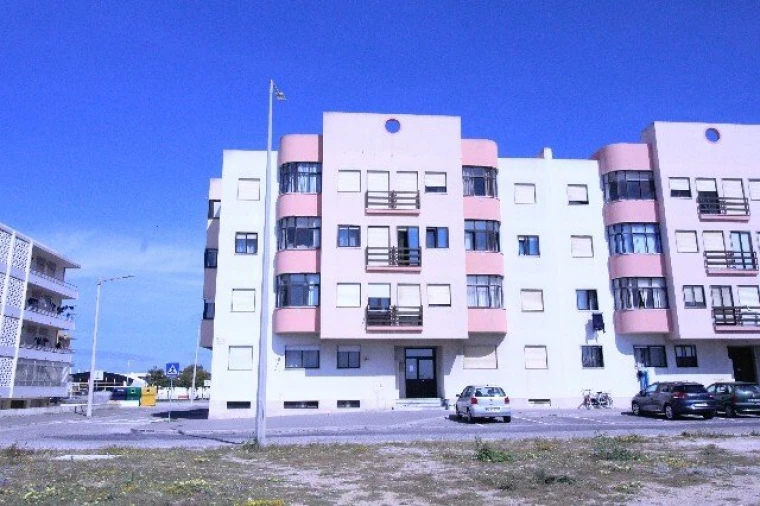Apartamento T1 para Venda em Peniche Foto 6