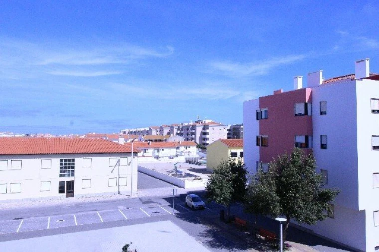 Apartamento T1 para Venda em Peniche Foto 3