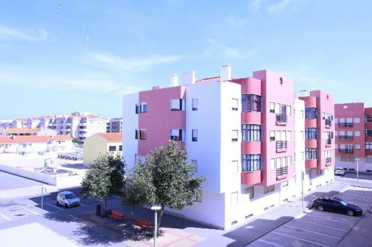 Apartamento T1 para Venda em Peniche Foto 4