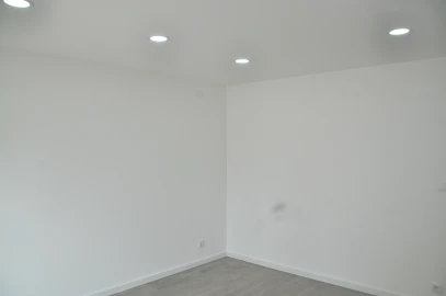 Moradia T4 para Venda em Atouguia da Baleia