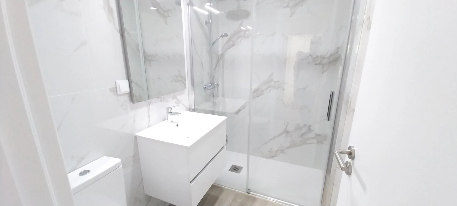 Moradia T4 para Venda em Atouguia da Baleia Foto 5