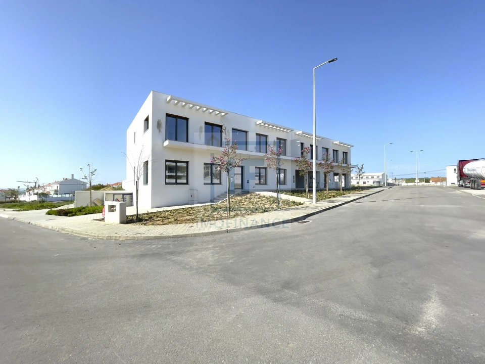 Loja para Venda em Atouguia da Baleia Foto 3