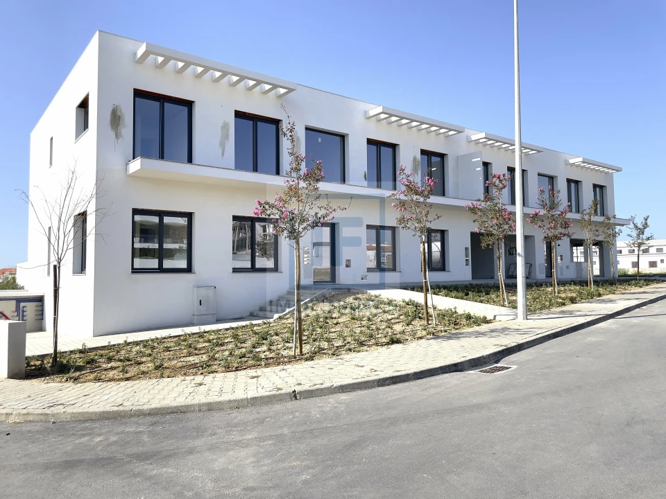 Loja para Venda em Atouguia da Baleia Foto 8